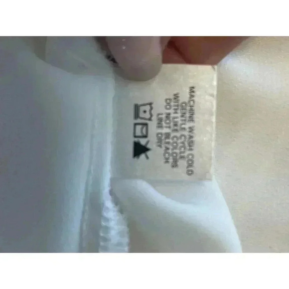 NWT KRISA REVOLVE Off One Shoulder Sexy Flowy White Tank Top Blouse Size Small - Picture 6 of 6